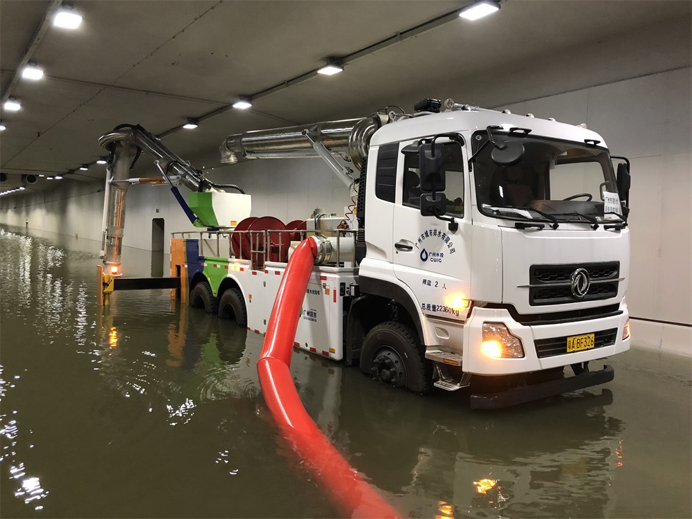 1500高空供排水抢险车